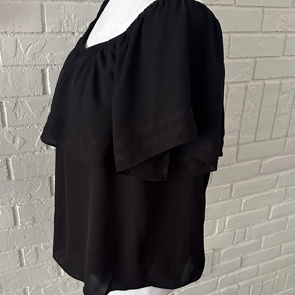 Source Unknown Black Ruffle Blouse - Picture 5 of 8